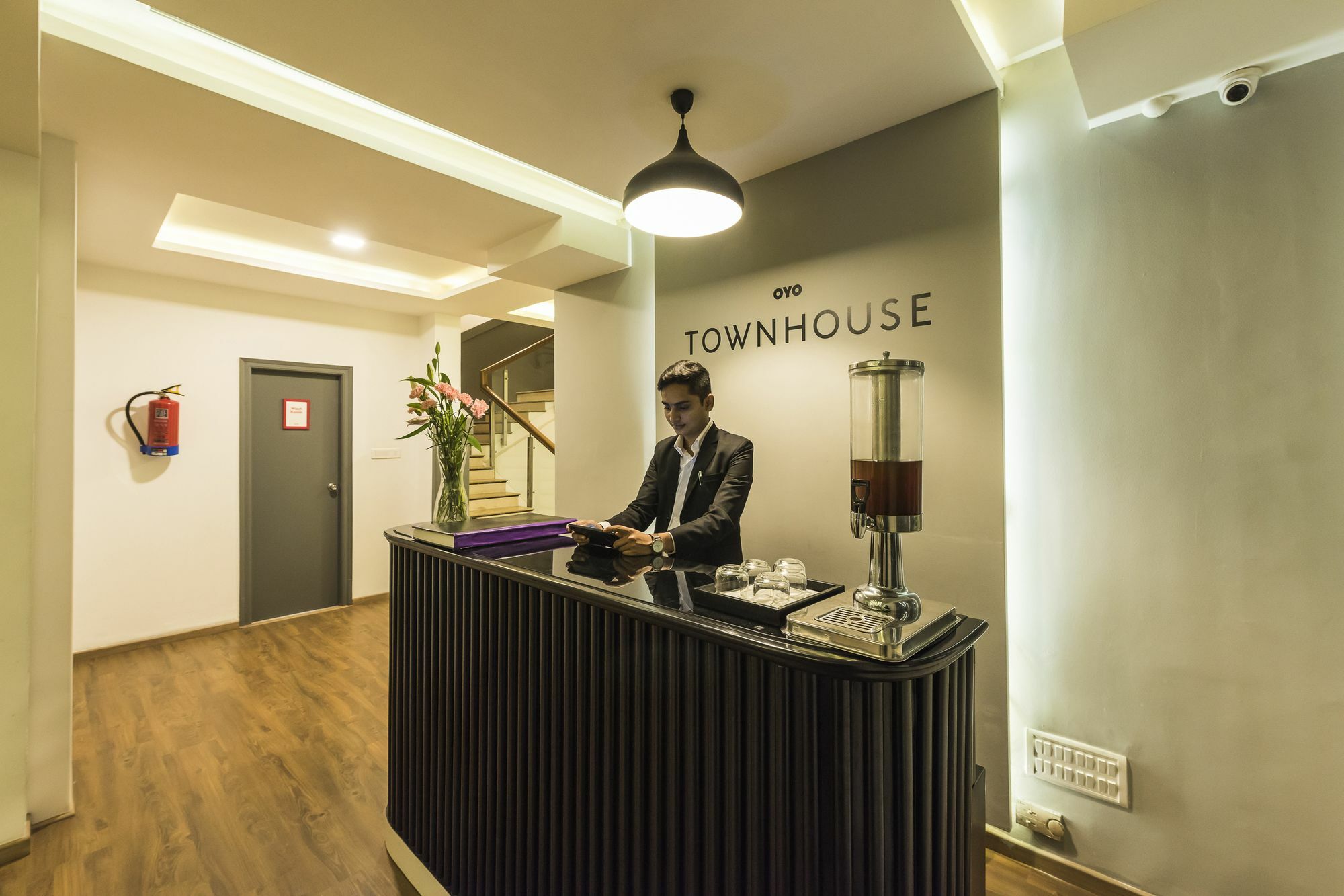 Oyo Townhouse 014 Mg Road Bangalore Exterior foto