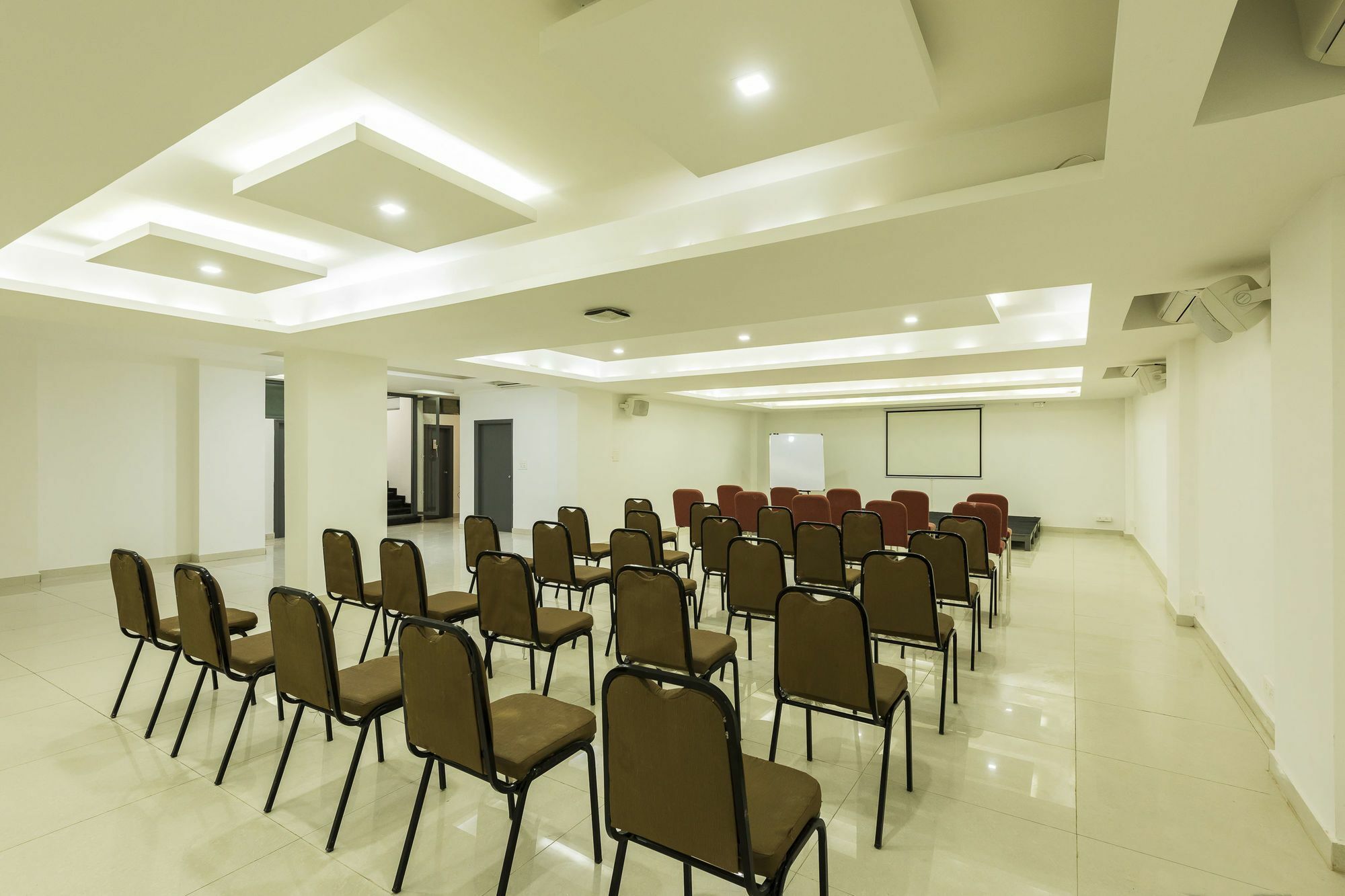 Oyo Townhouse 014 Mg Road Bangalore Exterior foto