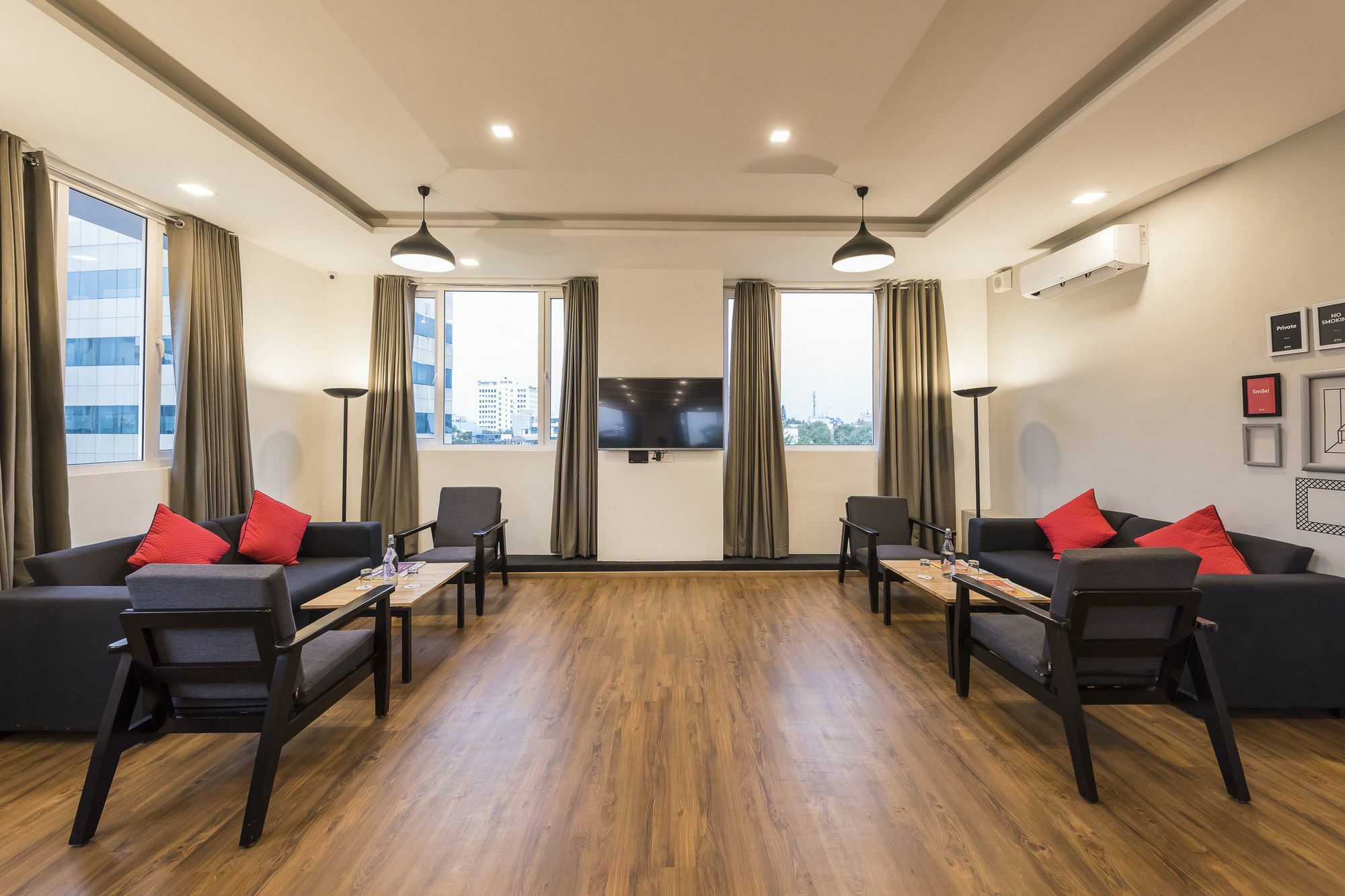 Oyo Townhouse 014 Mg Road Bangalore Exterior foto